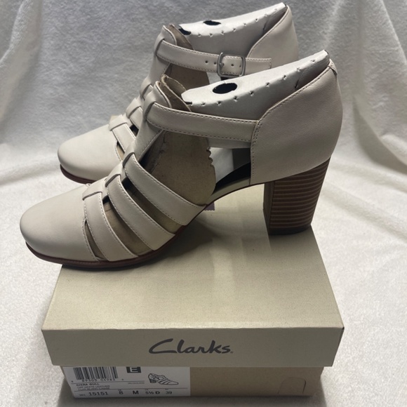 Clarks - Picture 10 of 10